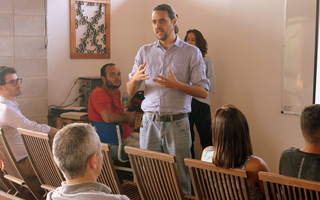 Encontro de gestores escolares fortalece a coleta do óleo de cozinha usado em Carapicuíba